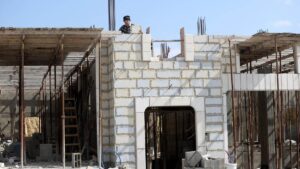 Manfaat Menggunakan Jasa Kontraktor dalam Pembangunan 